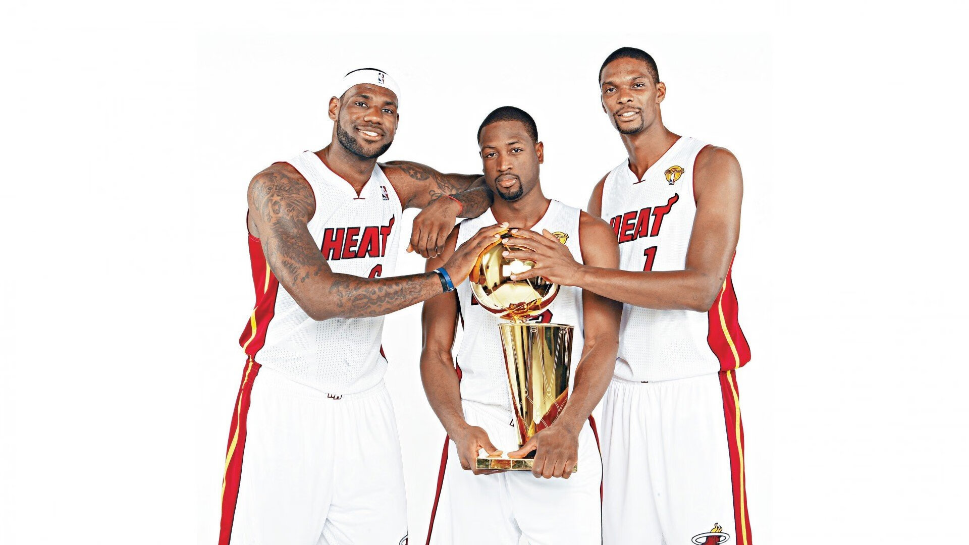 中国男篮公开训练日 吸引上千球迷围观,中国男篮国家队集训